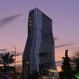 5* מלון Radisson Blu